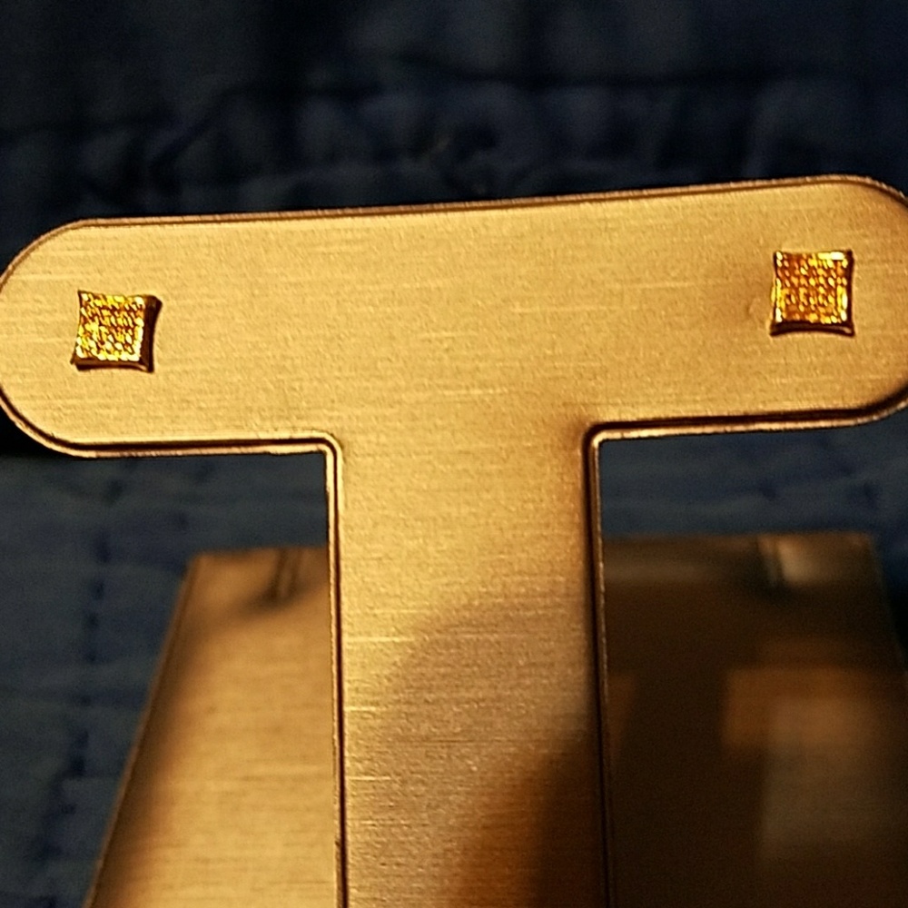 Gorgeous gold earrings - Picture 2 of 7